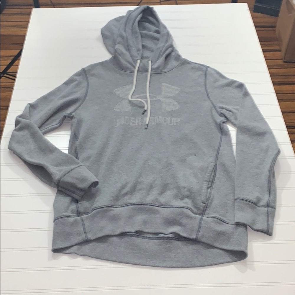 Gray Under Armor hoodie size M